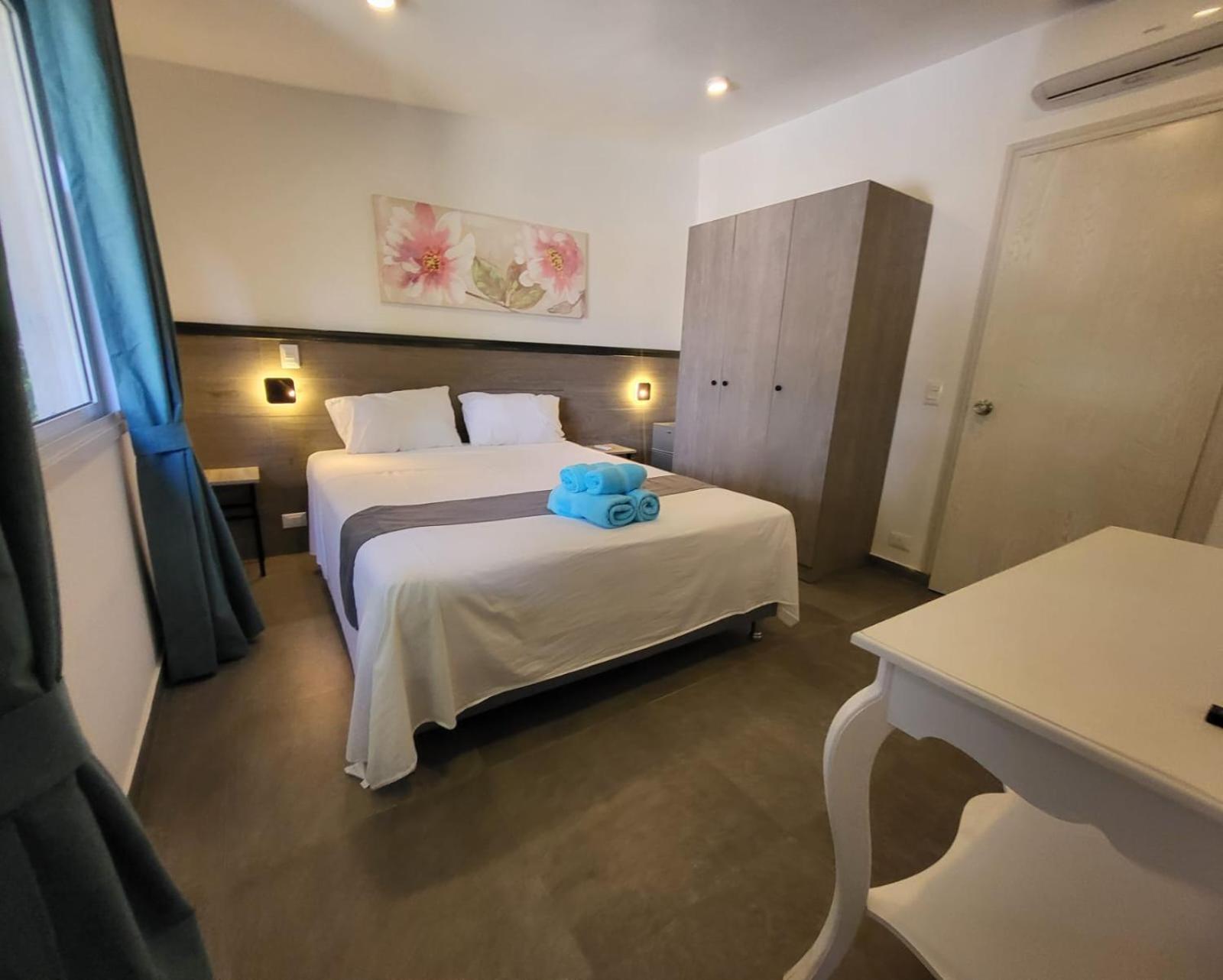 Hotel Oasis-Dream Holidays - La Petite France San Bernardino Eksteriør billede